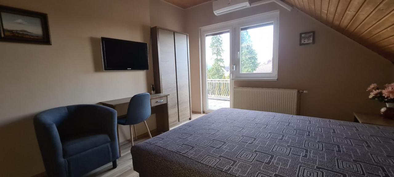 Hajas Família Kiadó Szobák Balatonmariafurdo Exterior foto