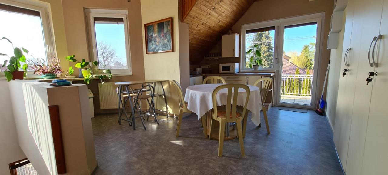 Hajas Família Kiadó Szobák Balatonmariafurdo Exterior foto